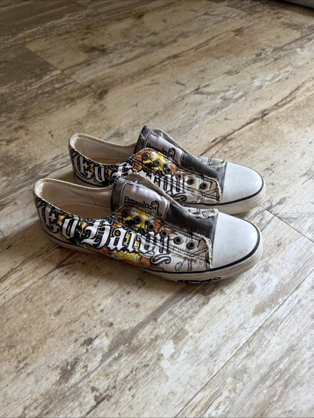 VTG ED HARDY Canvas Y2K Low Top Flaming Skull Lifestyle Shoes Men’s 11